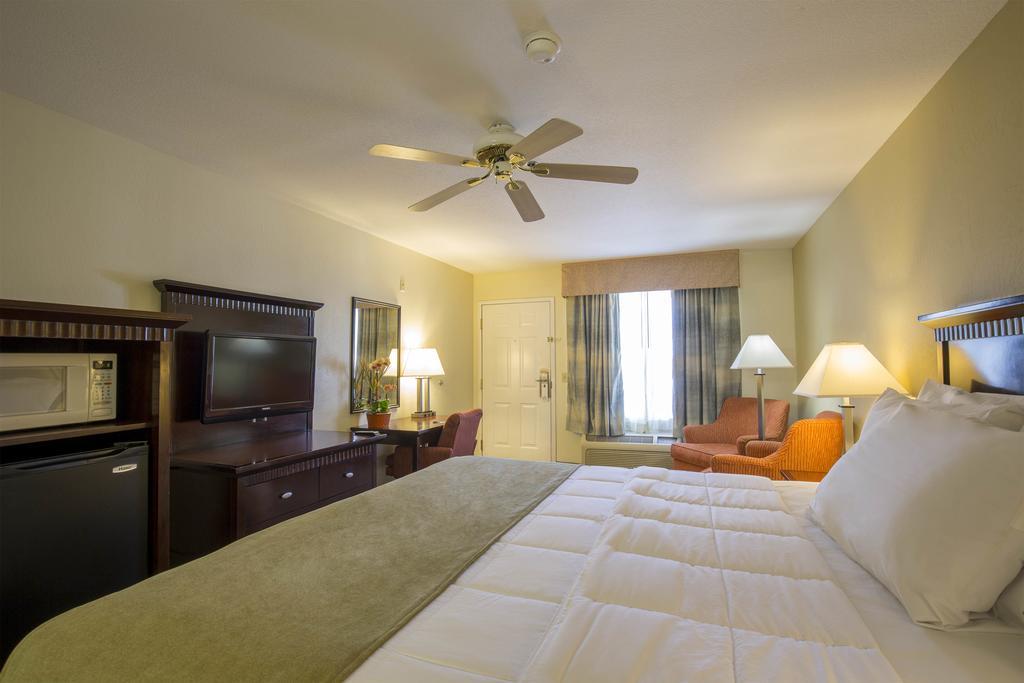 Brawley Inn Hotel 3*