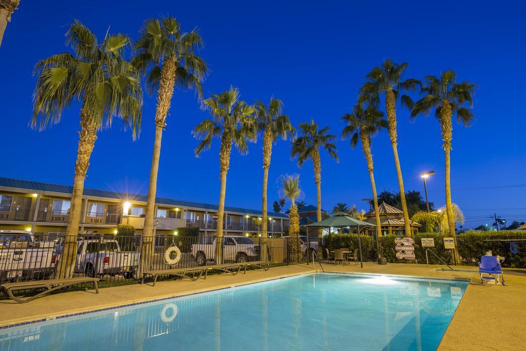 Hotel Brawley Inn