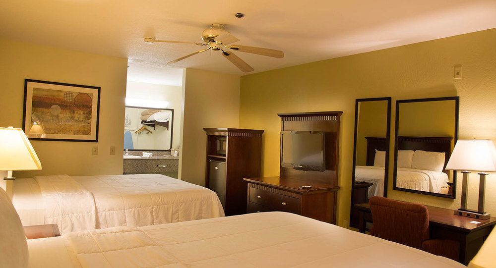 Hotel Brawley Inn 3*